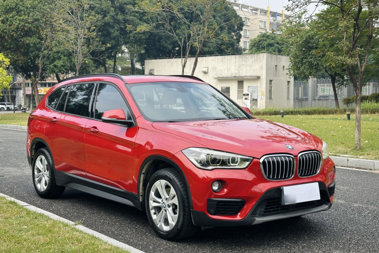 宝马X1 2016款 sDrive18Li 尊享型车身外观6005