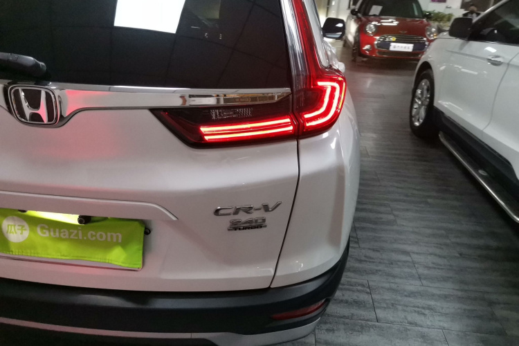 本田CR-V 2021款 240TURBO CVT两驱都市版车身外观9