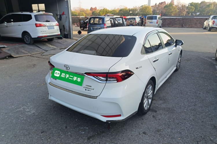 丰田 卡罗拉 2024款 1.8L 智能电混双擎 精英版车身外观7