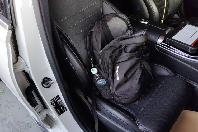 奔驰C级 2022款 C 200 L 运动版中控内饰41