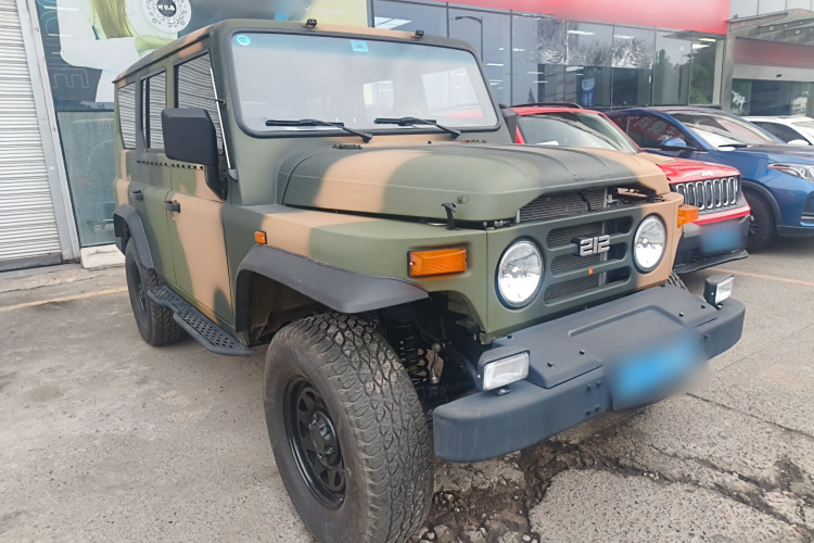 BAW北汽制造 212经典 2023款 狙击手 2.4T 手动轻装款车身外观3