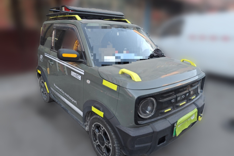 吉利银河 2024款 200km 熊猫骑士车身外观3