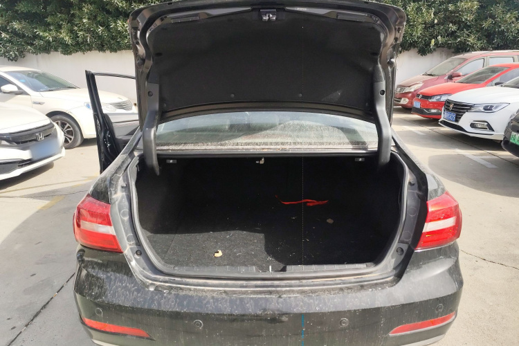 长城C50 2014款 升级版 1.5T 手动精英型机舱底盘23