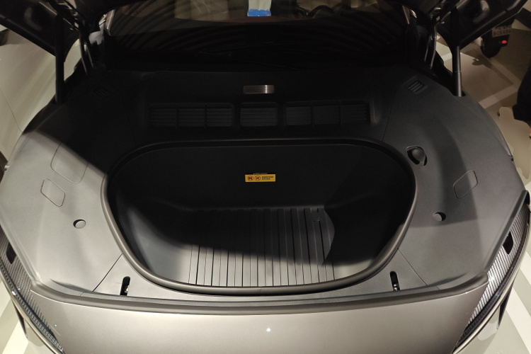 小米汽车 小米YU7 2025款 超长续航后驱版局部细节24