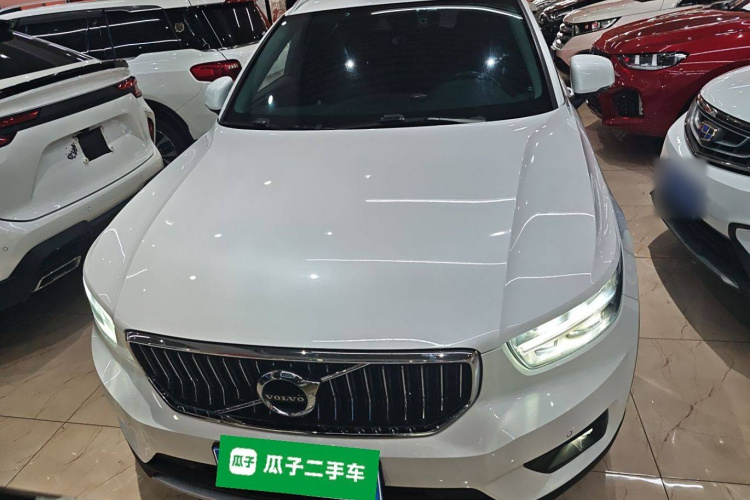 沃尔沃XC40 2020款 T4 四驱智远豪华版车身外观2