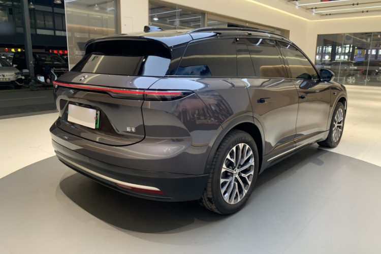 蔚来ES6 2024款 75kWh车身外观6002