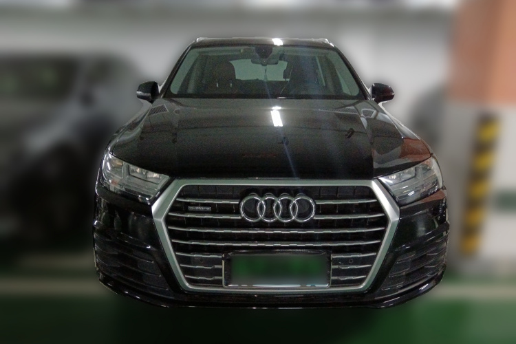 奥迪Q7 2019款 45 TFSI S line运动型车身外观2