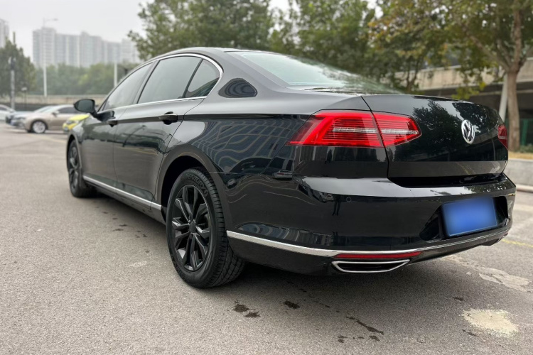 大众 迈腾 2018款 改款 330TSI DSG 豪华型车身外观6006