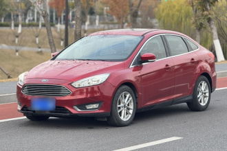 福特 福克斯 2017款 三厢 1.6L 自动风尚型智行版