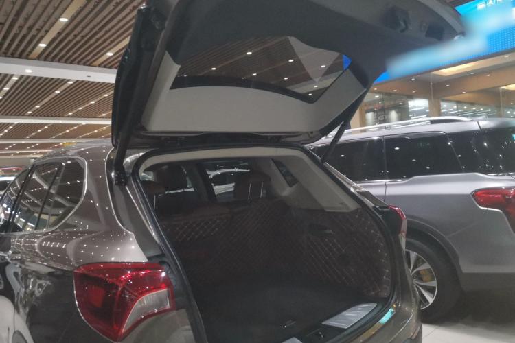 别克 昂科威 2019款 28T 四驱精英型 国VI中控内饰23