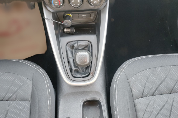 宝骏510 2017款 1.5L 手动舒适型局部细节18