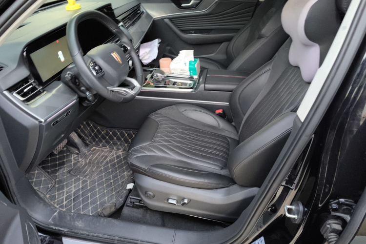 红旗HS5 2023款 2.0T 旗享Pro版中控内饰19