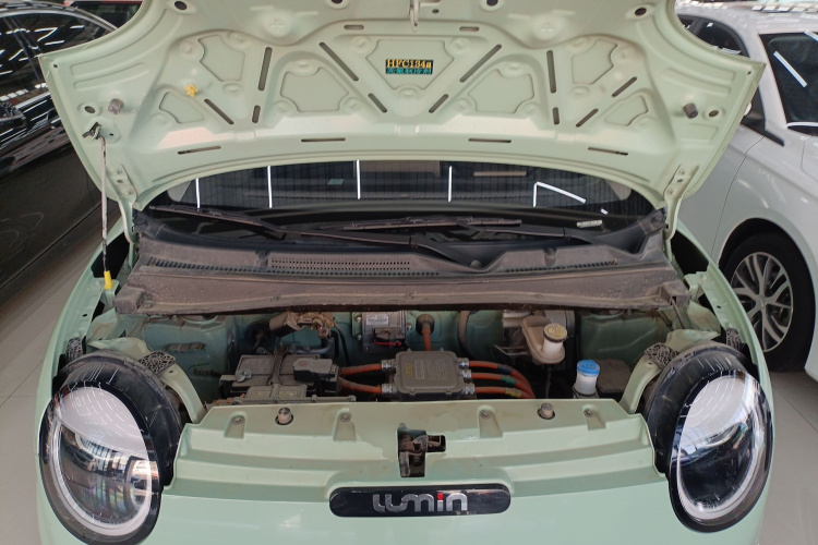 长安启源 长安Lumin 2022款 155km 清甜款机舱底盘24