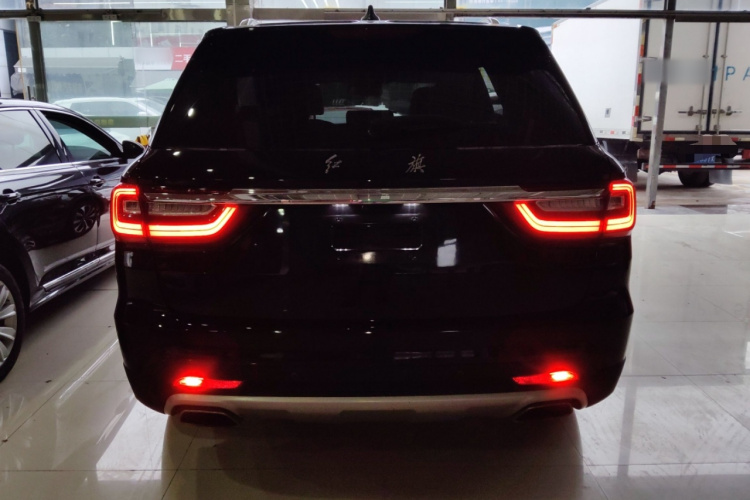 红旗HS7 2021款 2.0T DCT两驱智联旗享版车身外观6