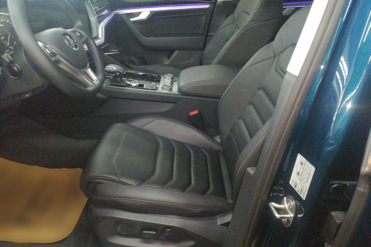 大众 途锐 2019款 2.0TSI 锐翼版 国V中控内饰19