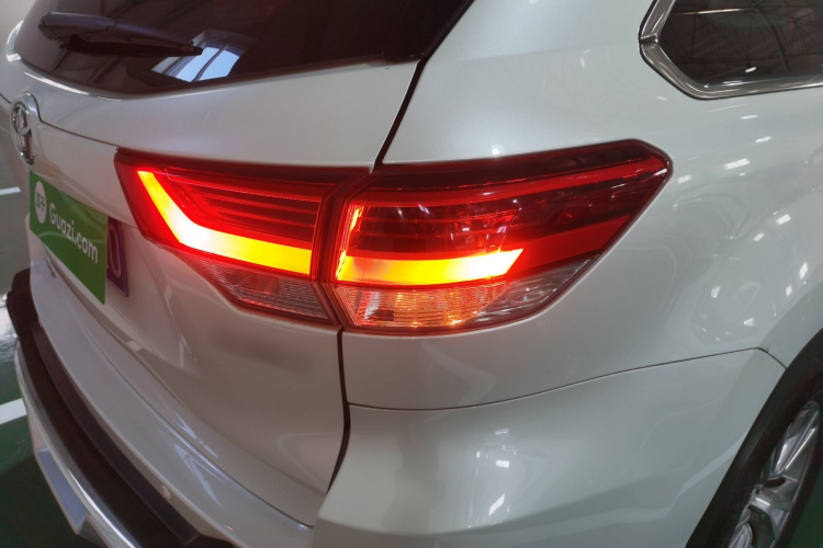 丰田 汉兰达 2021款 2.0T 两驱精英版 7座车身外观9