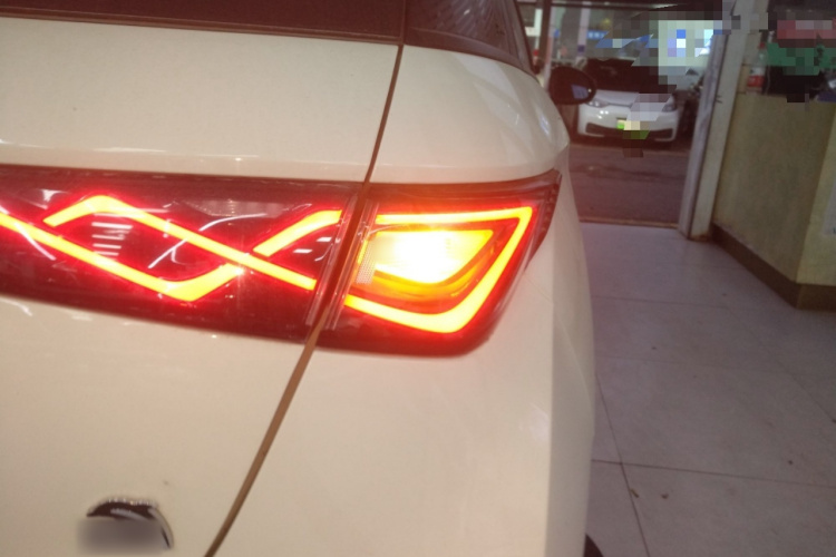 比亚迪 海豚 2025款 420km 时尚版车身外观6003