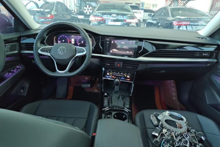 大众 帕萨特 2025款 出众款 380TSI 星空龙腾版中控内饰12