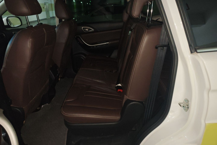 比速汽车 比速T5 2017款 1.5T 手动尊贵型中控内饰7004