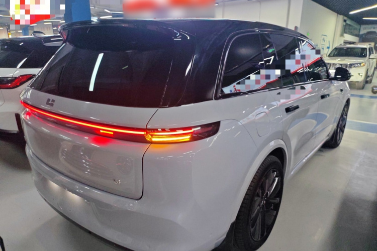 理想汽车 理想L8 2023款 Pro车身外观6005