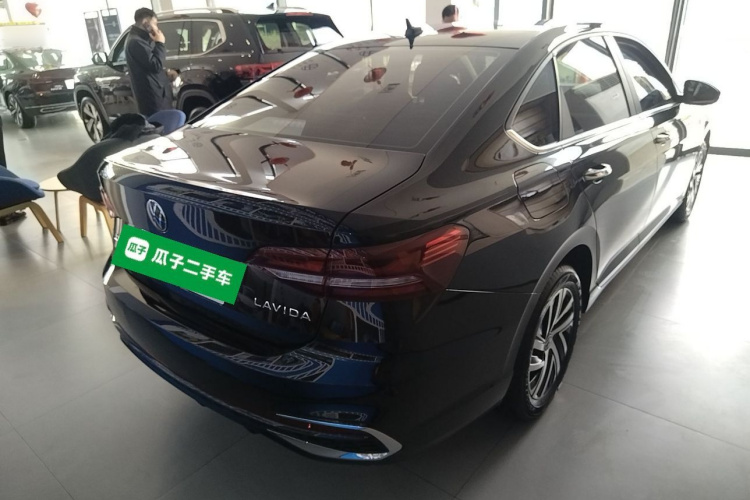 大众 朗逸 2024款 1.5L 自动星空五百万版车身外观7