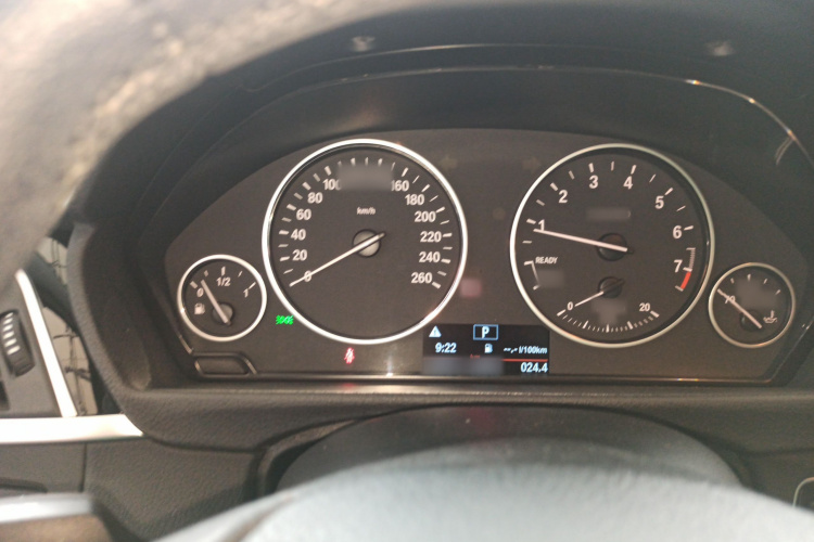 宝马3系 2016款 316i 时尚型局部细节14