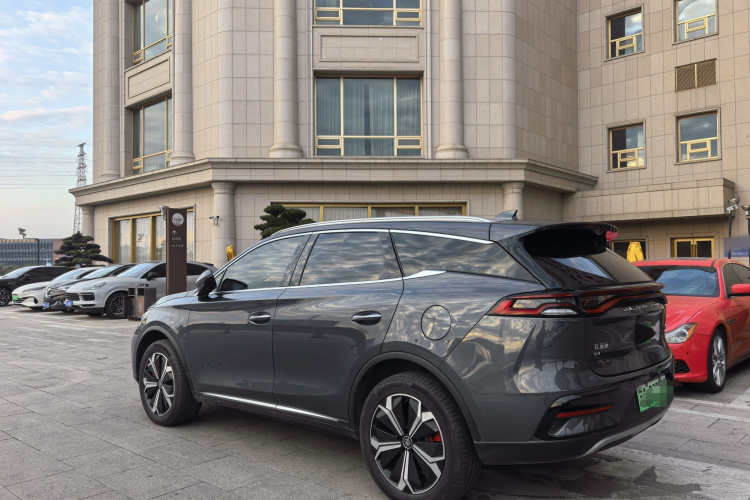 比亚迪 唐新能源 2022款 EV 600KM 尊享型车身外观6005