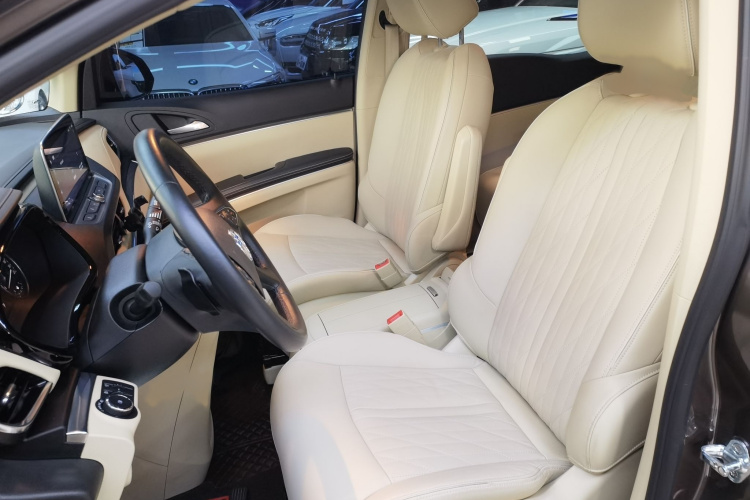 别克GL8 2023款 改款 陆上公务舱 豪华型局部细节19