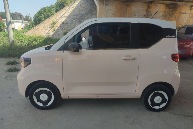 五菱汽车 宏光MINIEV 2021款 马卡龙时尚款 磷酸铁锂车身外观6003