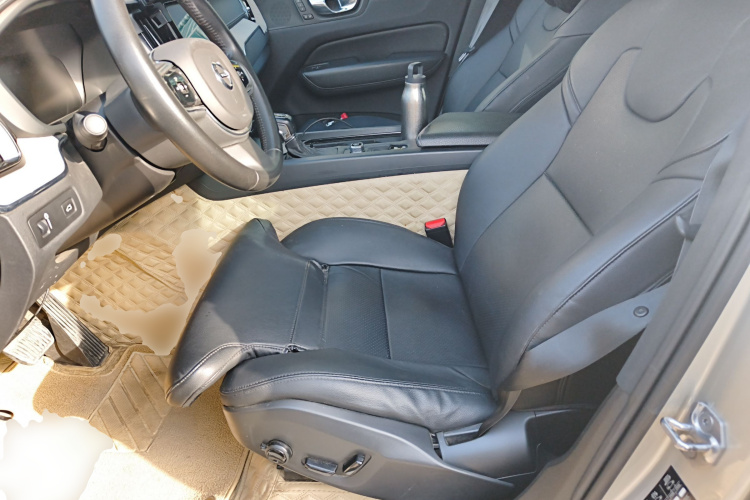 沃尔沃XC60 2020款 T5 四驱智远豪华版中控内饰19