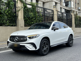 奔驰GLC轿跑 2024款 GLC 260 4MATIC 轿跑SUV
