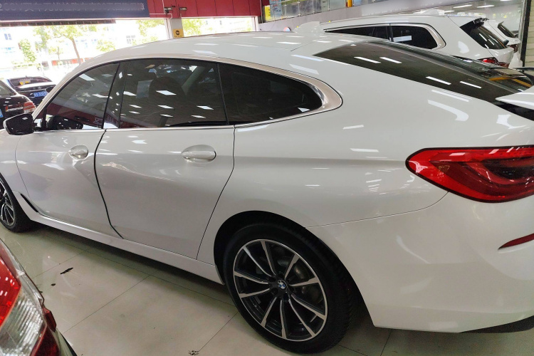 宝马6系GT 2021款 改款 630i 豪华设计套装车身外观6003