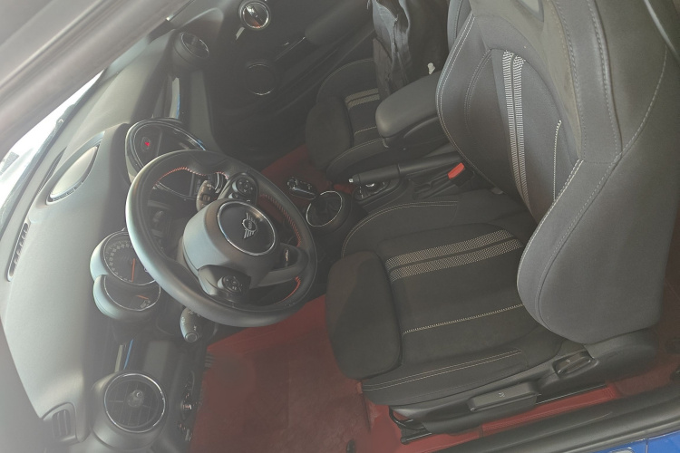 MINI 2018款 1.5T COOPER 赛车手局部细节19