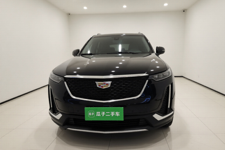凯迪拉克XT6 2021款 2.0T 六座四驱豪华型车身外观2