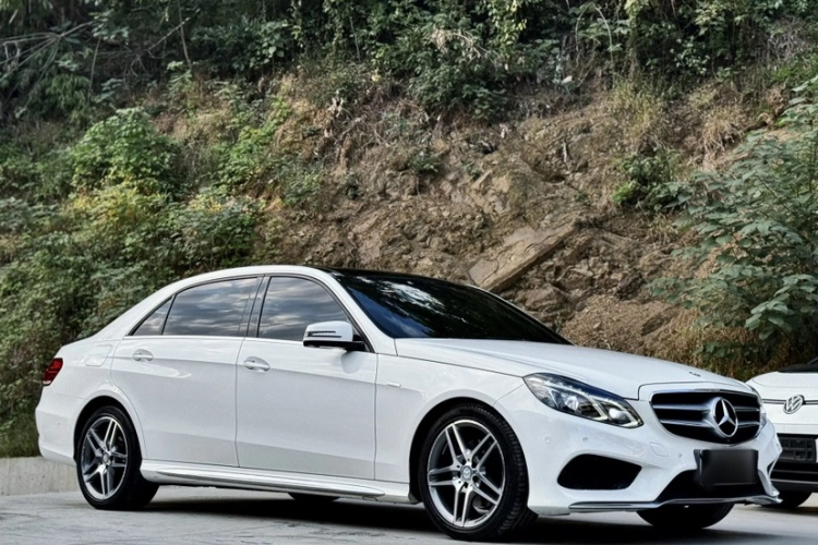 奔驰E级 2015款 E 320 L 运动型车身外观6012