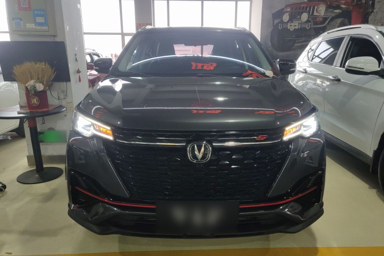 长安CS55PLUS 2021款 蓝鲸版 1.5T DCT豪华型车身外观2