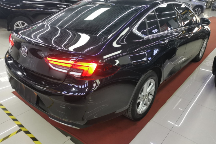 别克 君威 2023款 552T 智享型车身外观7