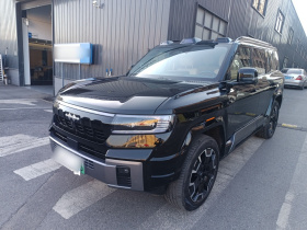 方程豹 豹8 2025款 智勇旗舰版 7座