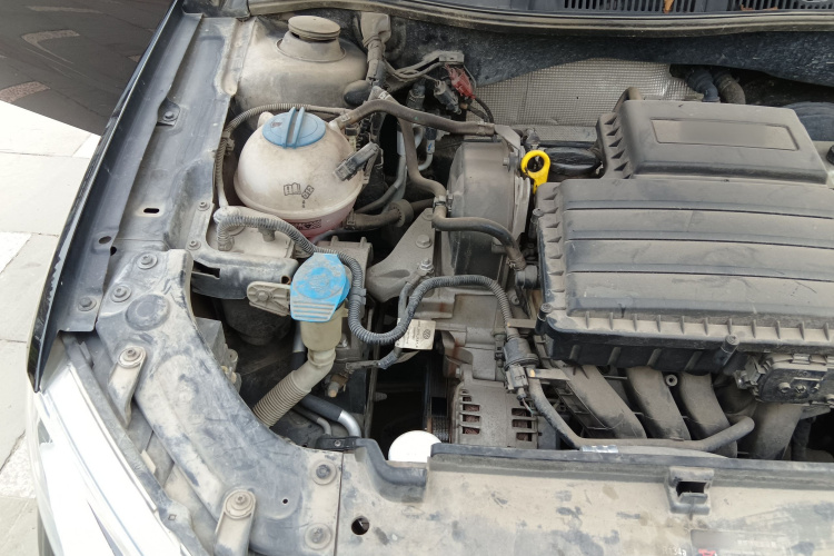 大众 朗逸 2013款 改款经典 1.6L 手动风尚版局部细节9005