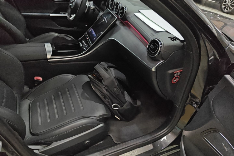 奔驰C级 2024款 C 200 L 运动版局部细节41