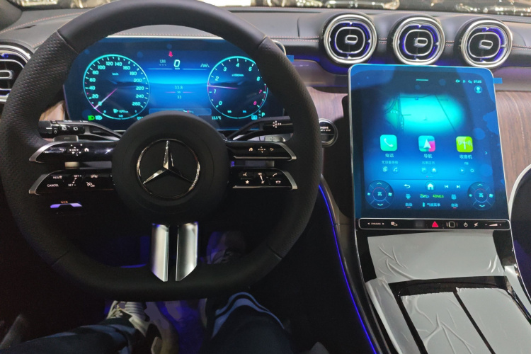 奔驰GLC 2025款 改款 GLC 300 L 4MATIC 动感型 5座中控内饰12
