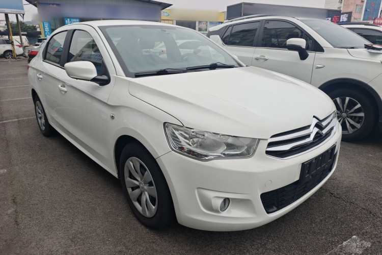 雪铁龙 爱丽舍 2016款 1.6L 自动时尚型车身外观3