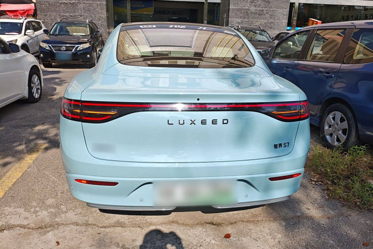 鸿蒙智行 智界S7 2024款 Max+ 后驱超航智驾版车身外观6