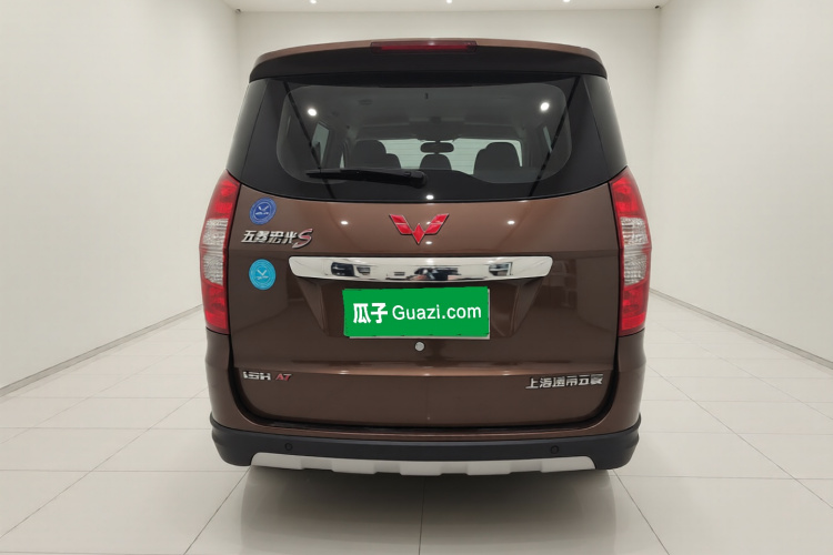 五菱汽车 五菱宏光 2014款 1.5L S自动豪华型车身外观6