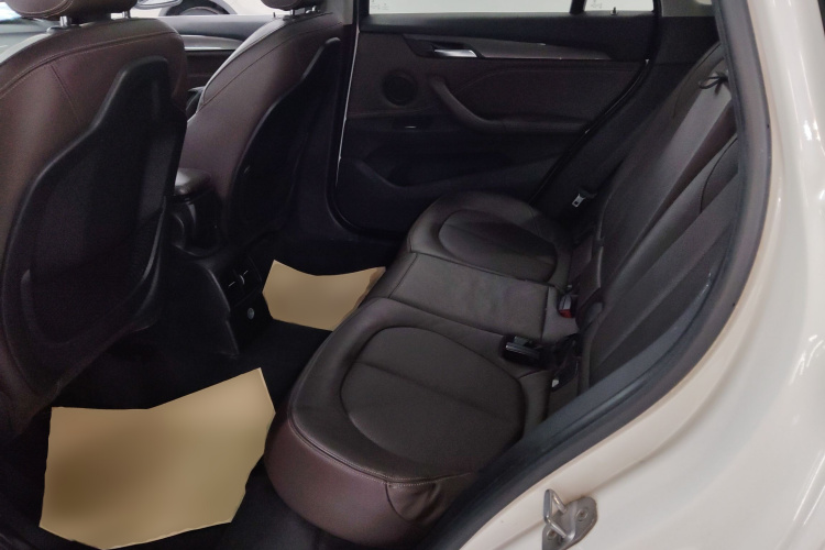 宝马X1 2018款 xDrive20Li 尊享型中控内饰21
