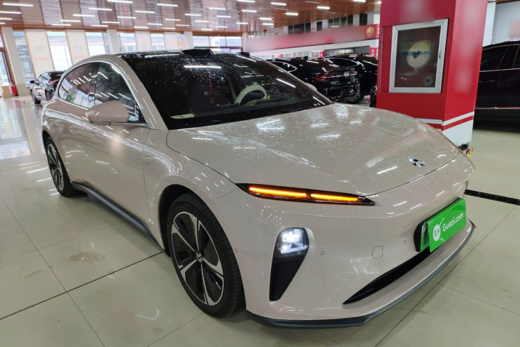 蔚来ET5T 2024款 75kWh Touring车身外观3