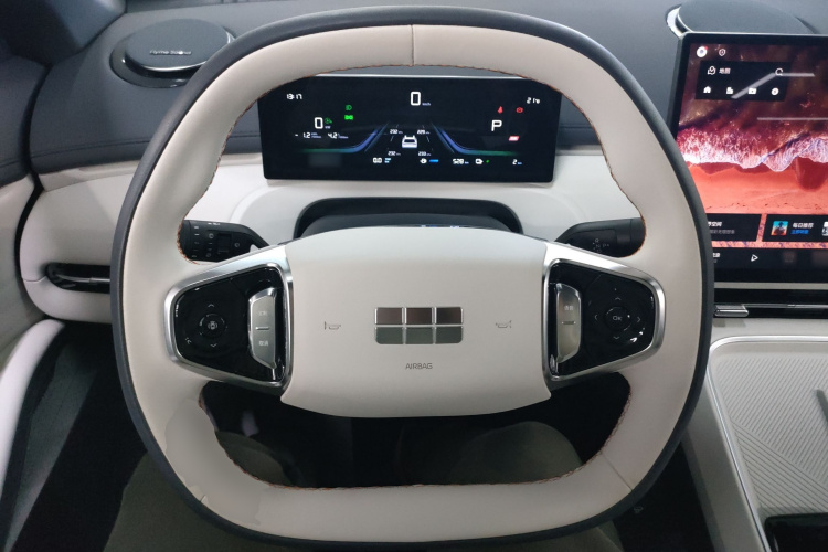 吉利银河 银河星舰7 EM-i 2025款 120km 启航+版中控内饰13