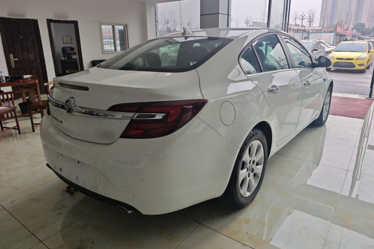 别克 君威 2015款 1.6T 精英技术型车身外观7