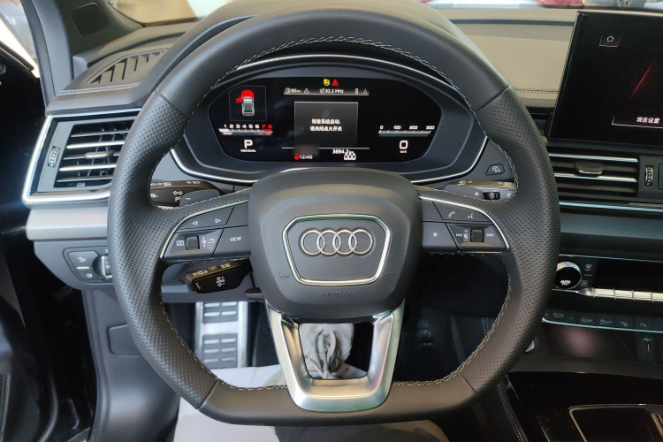 奥迪Q5L 2024款 45 TFSI 豪华动感型局部细节13
