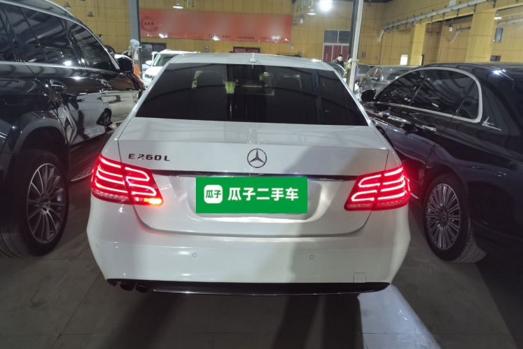 奔驰E级 2014款 E 260 L 运动型车身外观6